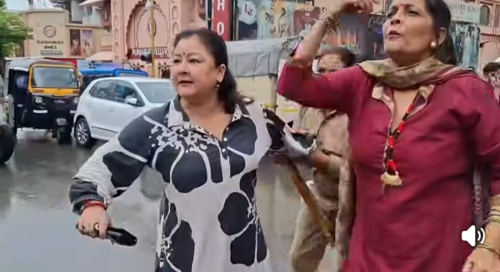 कांग्रेस मुख्यालय पर भाजपाइयों का धावा, कांग्रेसियों ने ललकारा