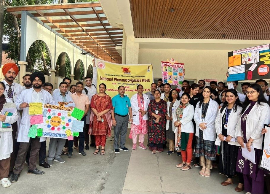 एसजीआरआर मेडिकल कॉलेज में मनाया गया राष्ट्रीय फार्माकोविजिलेंस सप्ताह