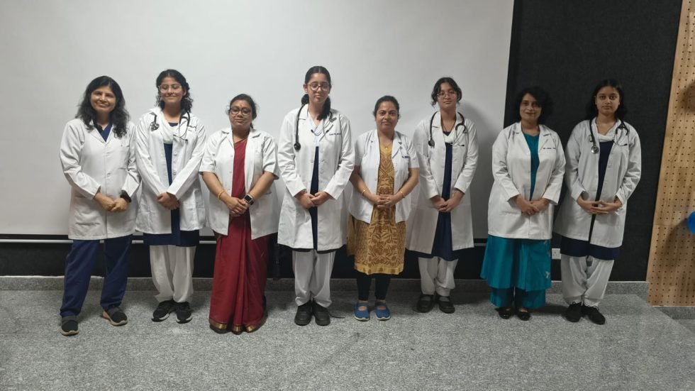 संकल्प और सेवा का प्रतीक बनी एचआईएमएस की वाइट कोट सेरेमनी