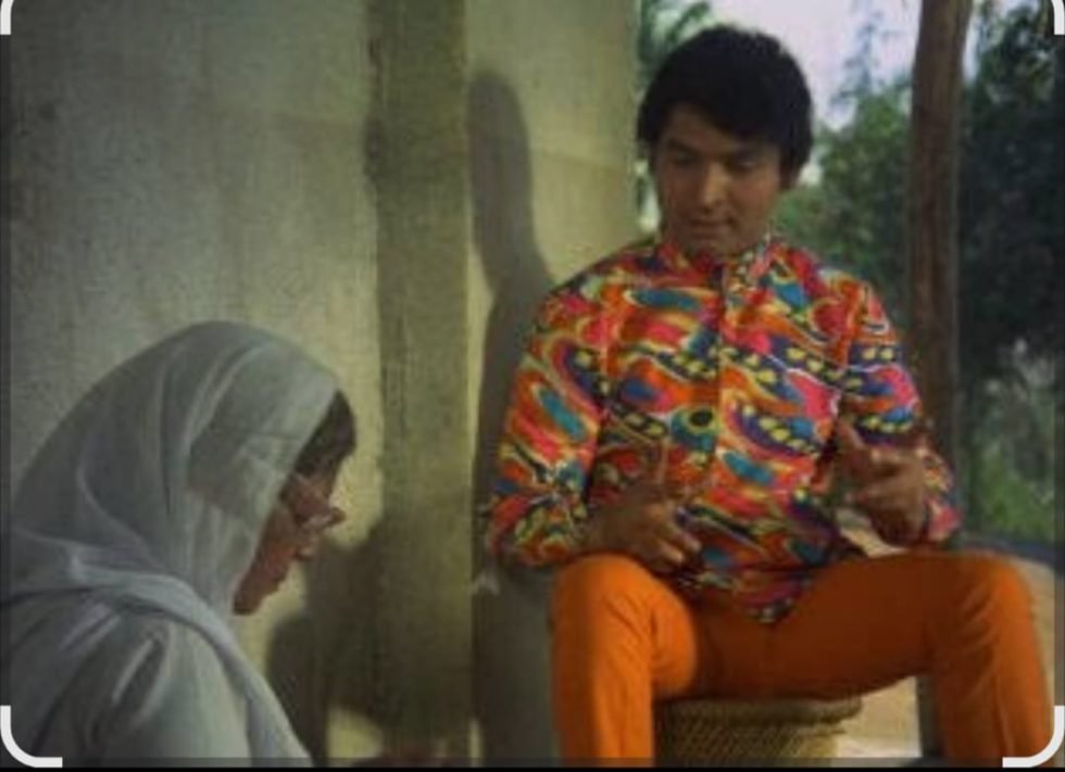 इंद्रधनुष की सतरंगी छटा के दर्शन होते हैं असरानी के अभिनय में