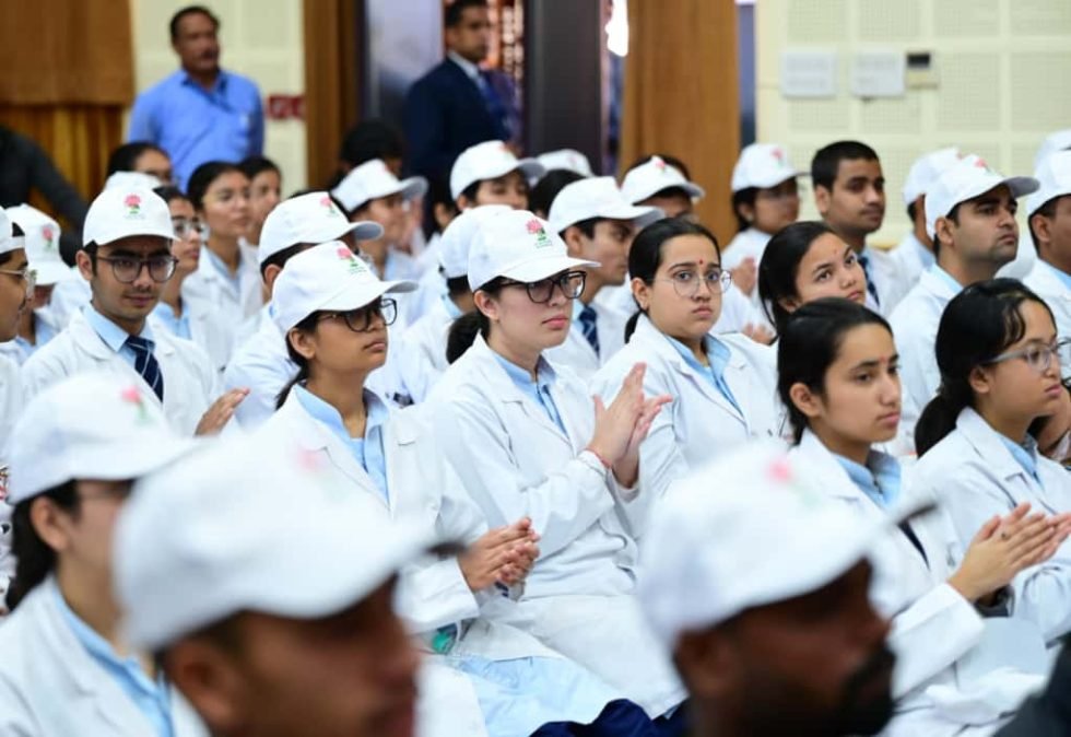 सीएम ने कहा, नशे को मजबूती से “ना” कहें युवा