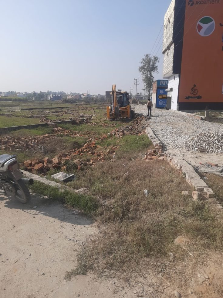 भगवानपुर में अवैध कॉलोनी निर्माण ध्वस्त