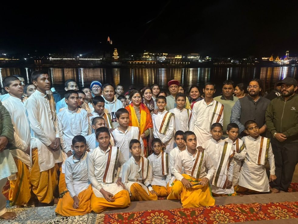 संविधान दिवस – ऋषिकेश ‘वंदे मातरम्’ और स्वदेशी संकल्प से गूंजा