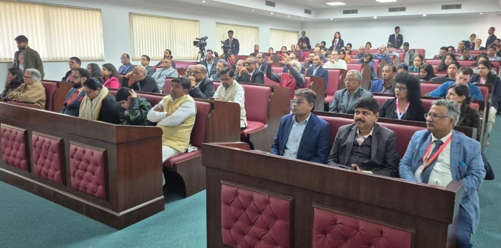 आपदा प्रबंधन, जलवायु परिवर्तन और विज्ञान–तकनीक पर मंथन