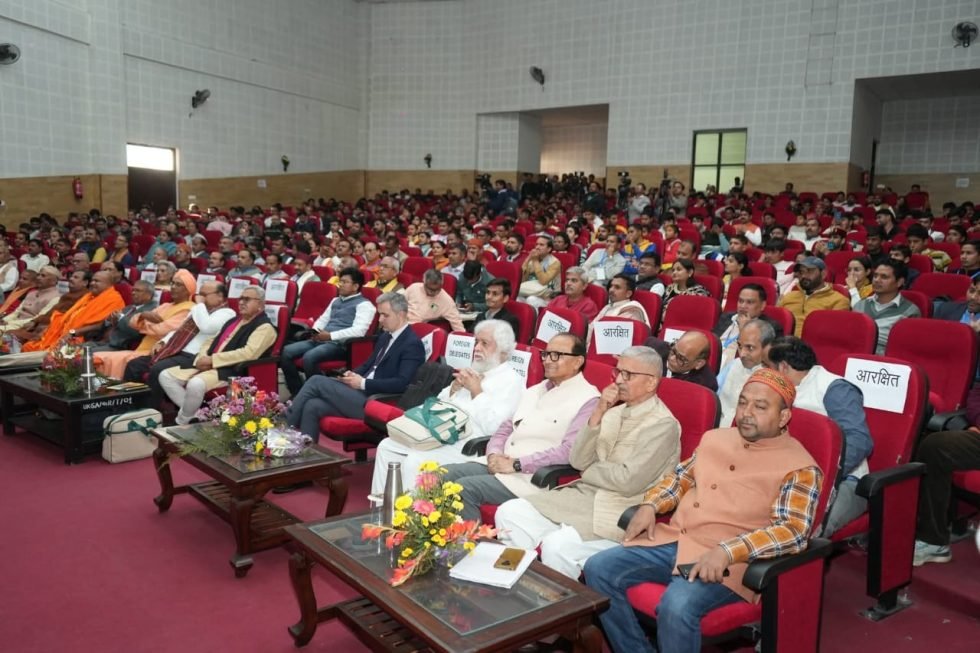 संस्कृत उत्थान के लिए उच्च स्तरीय आयोग बनेगा-सीएम