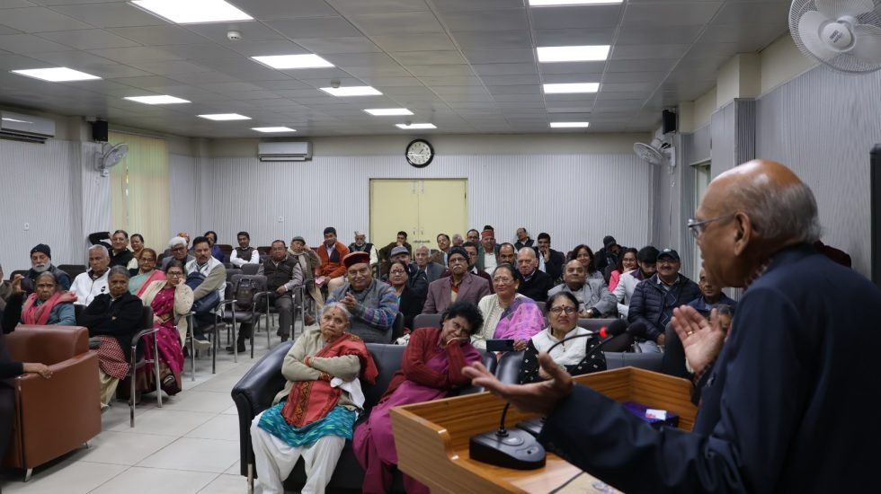 विस्मृत विभूतियों का नायाब संकलन है ‘उत्तराखण्ड की विभूतियां ‘