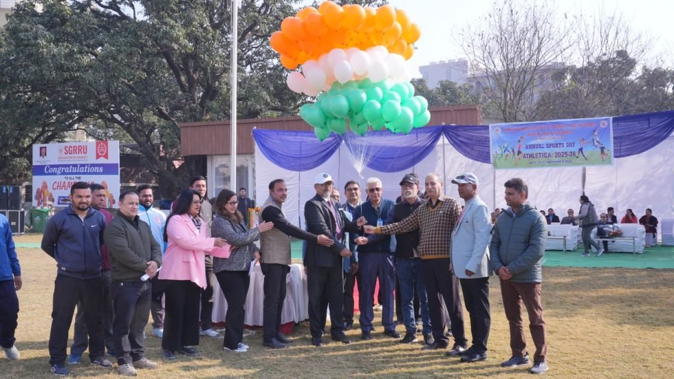 100 मीटर रेस में लविश और प्राणवी अव्वल