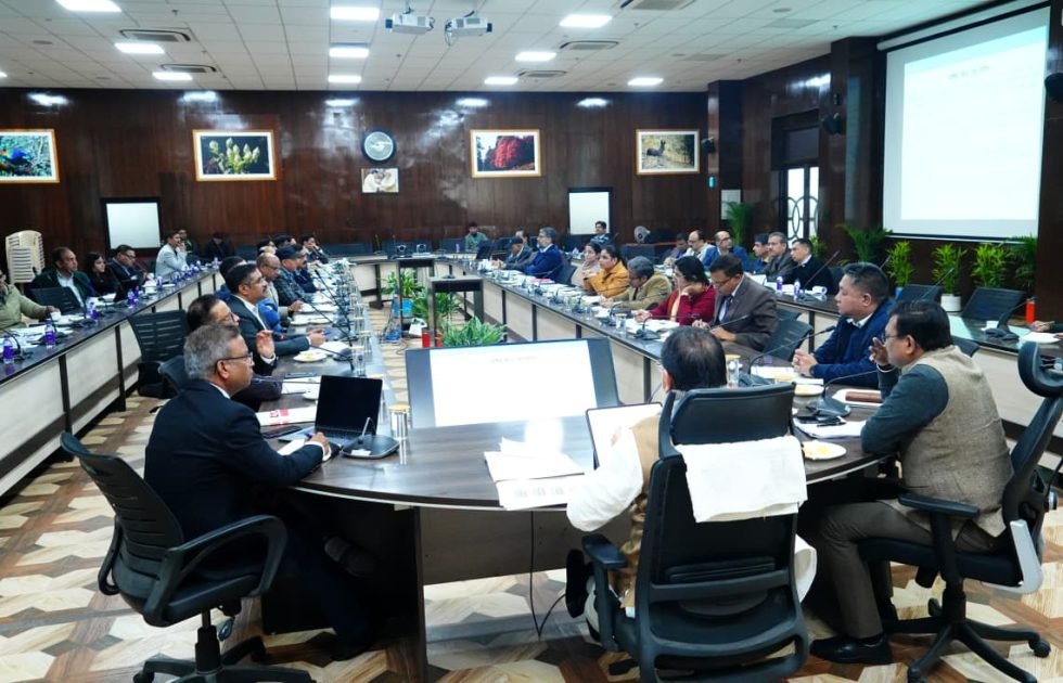 राजस्व बढ़ाएं और बाहरी वाहनों से वसूलें ग्रीन सेस-सीएम