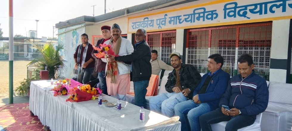 ओएनजीसी ने डोईवाला के विद्यालयों को दिए वॉटर कूलर