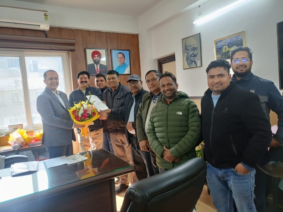 राज्य निगम कर्मचारी महासंघ ने सीएम को दी नये साल की बधाई