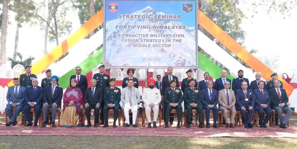 ‘हिमालयी सीमाओं की सुरक्षा के लिए सैन्य-नागरिक व समाज अहम’