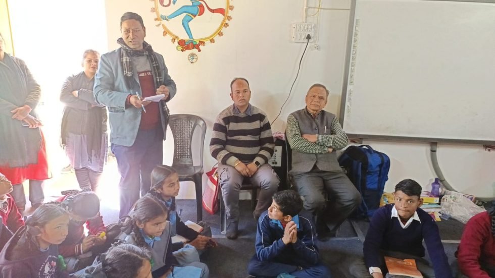 बच्चों ने सीखी निबंध लेखन की बारीकियां